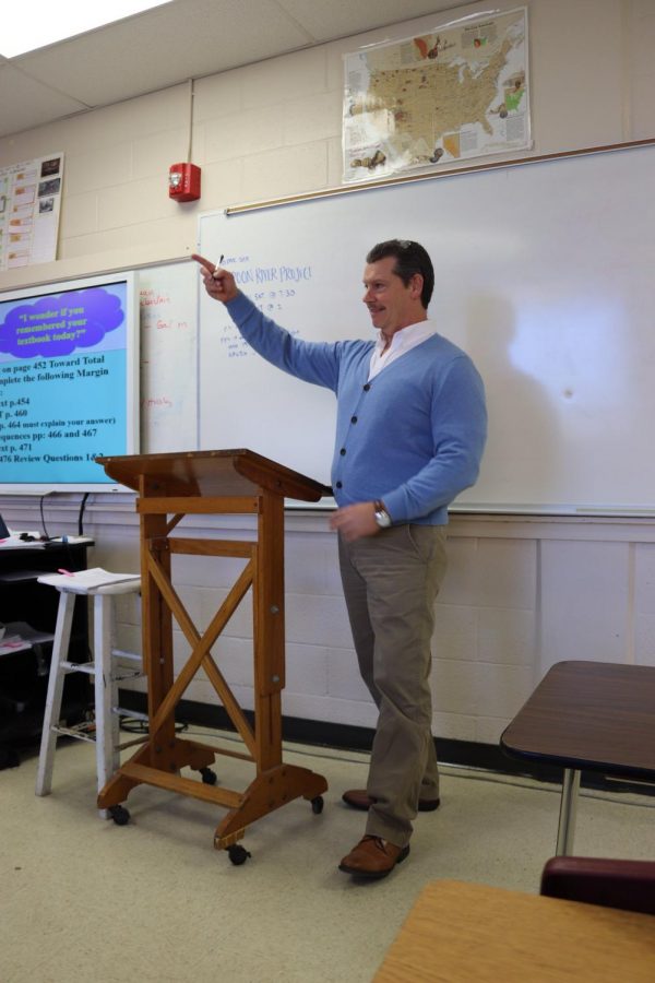 Stephenson educates his AP U.S. History class on the battles of the Civil War. His perfected method of teaching includes powerpoints and interactive questions to engage students in the subject.