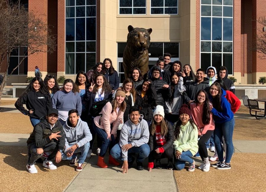 Students+in+the+Abriendo+Puertas+program+took+a+trip+to+the+University+of+Memphis+on+February+27th%2C+2020.+The+goal+of+this+program+is+to+help+give+latino+students+an+opportunity+to+explore+places+to+go+after+high+school.+