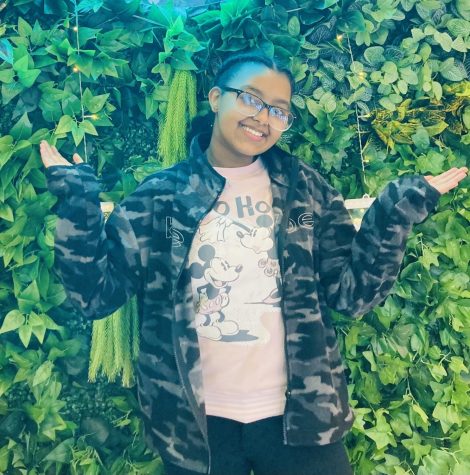 During her sophomore year, Liana Markos (11) goes out with friends to Poke World — the first cafe she has eaten at in America. Markos has found that she likes to befriend people that have traits she aspires to possess.  