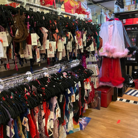 Memphis’s Coco & Lolas carries a wide range of lingerie and undergarments in a variety of styles, sizes and fabrics. The sizes range from XS to 5X, and despite the difference in the amount of fabric used, Coco & Lolas does not raise their prices.