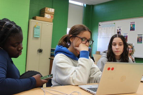 Students sitting in Thomas Harris’s computer science class during seventh period. Thomas Harris retired before winter break and his students have had a long-term substitute since. 