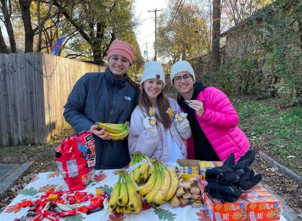 On a cold December morning, Key Club members volunteered at cheer stations for the annual St. Jude Marathon. Over 100 members volunteered at this event, where they cheered and handed out snacks to marathon runners. 