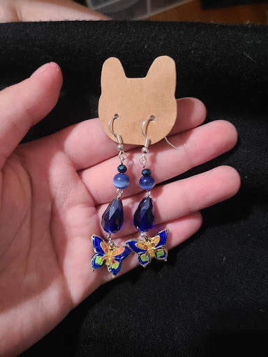 Victoria Jacobs (11) often creates bold and colorful jewelry containing chunky charms. She has also gifted her pieces to her friends or kept them for personal use. 